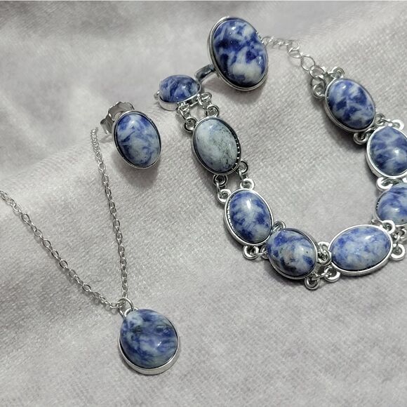 Sodalite Pendant Necklace, Bracelet, Earrings, and Ring - Picture 4 of 16